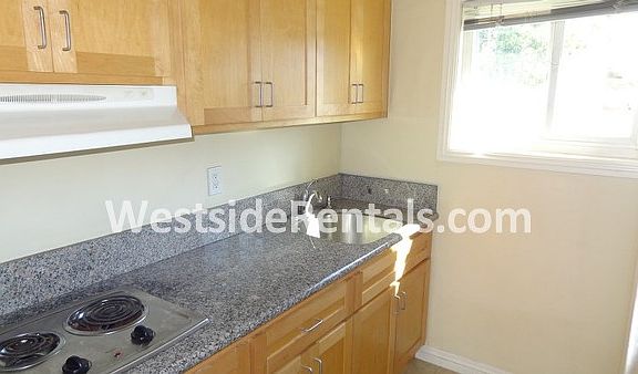 5th image of 1824 19th St APT 7