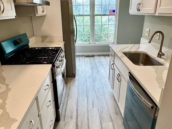 1960 Fountainbrook Ct