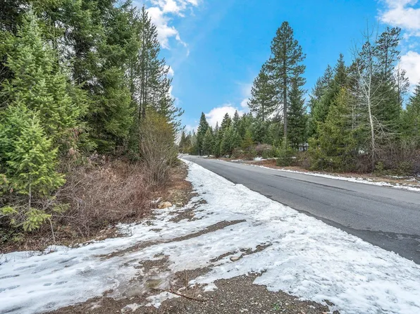 32926 N 10th Ave, Spirit Lake, ID 83869