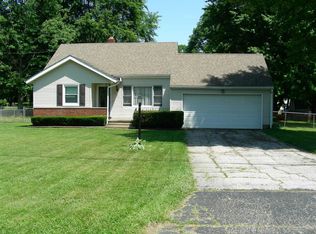 3721 Summit Rd, Ravenna, OH 44266