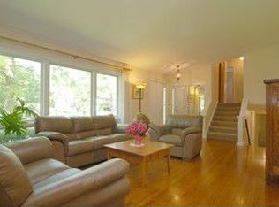 2849 Summit Ave, Highland Park, IL