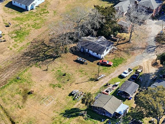 4th image of 1892 Sol Legare Rd