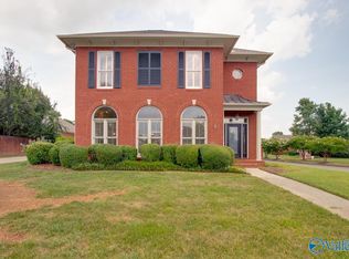 3017 Brunswick Cir SE, Owens Cross Roads, AL 35763