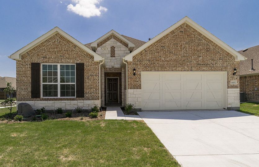 Carnegie Ridge Mooreville plan available for immediate move-in