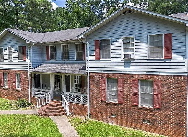 210 Highland Park Dr #210 — Photo 1