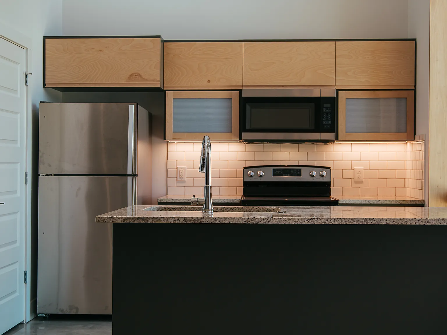 2 bed, 1064 sqft, $1,375 — Photo 4