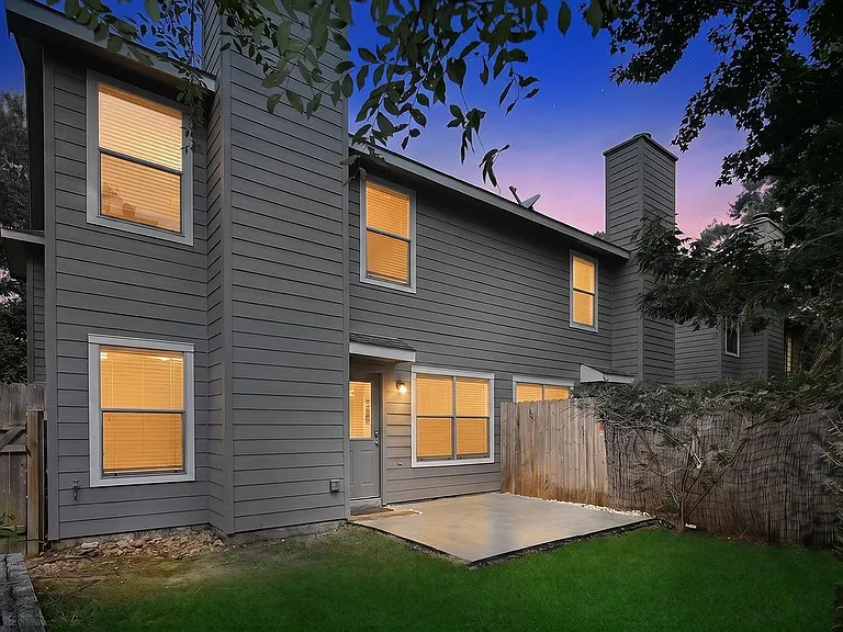 222 Blushwood Pl — Photo 24