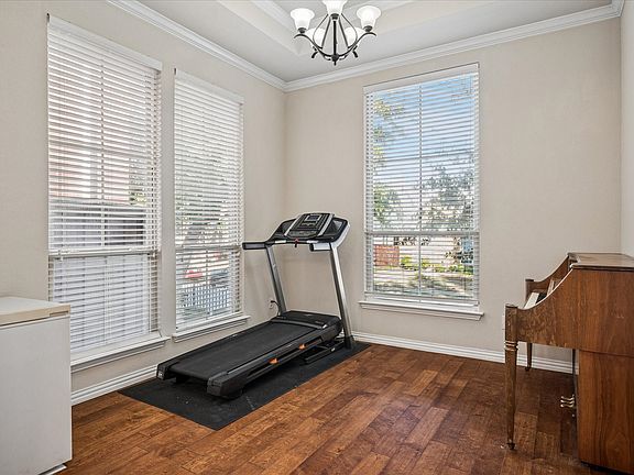 5th image of 2470 Sunderland Ln