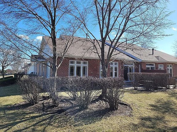 4th image of 10858 Canterbury Dr