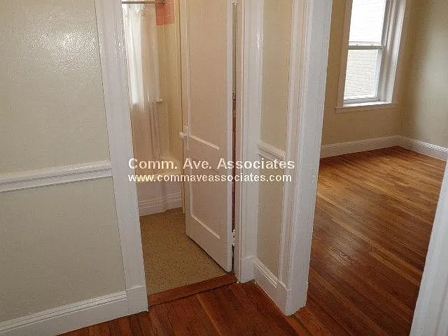 35 Gardner St #3 — Photo 5