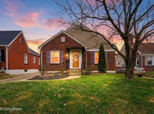 1034 Hess Ln, Louisville, KY 40217