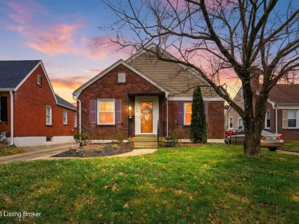 1034 Hess Ln, Louisville, KY 40217