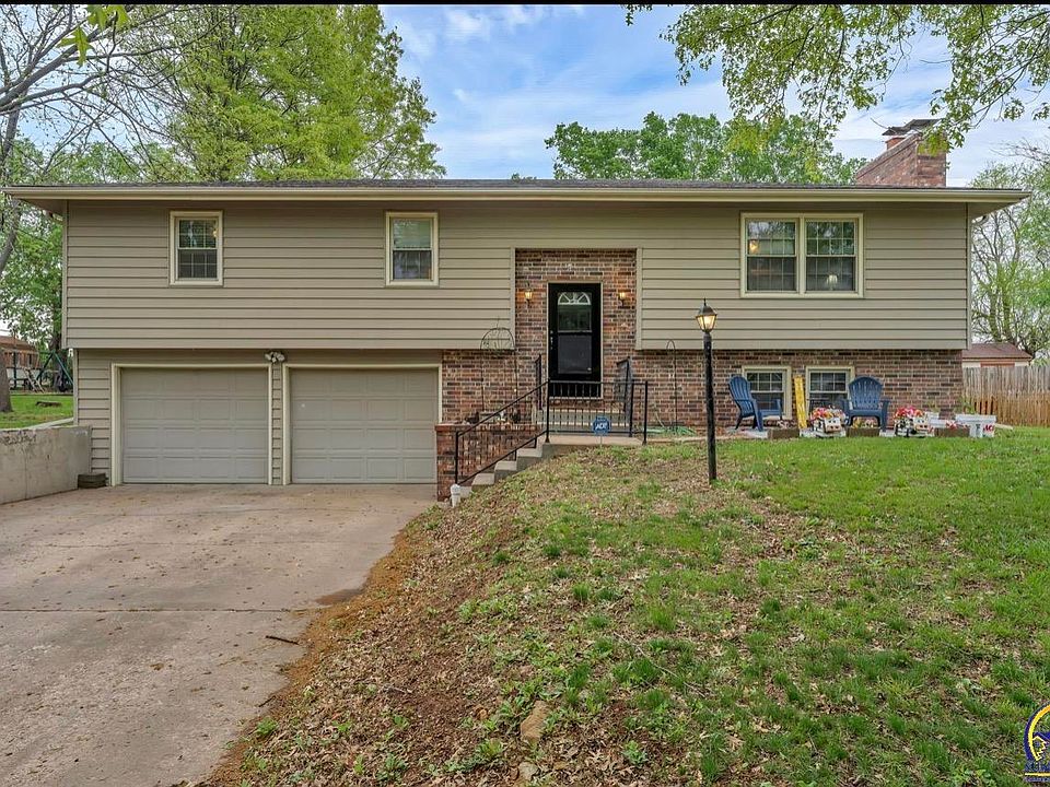 1st image of 3818 SE 23rd Ter