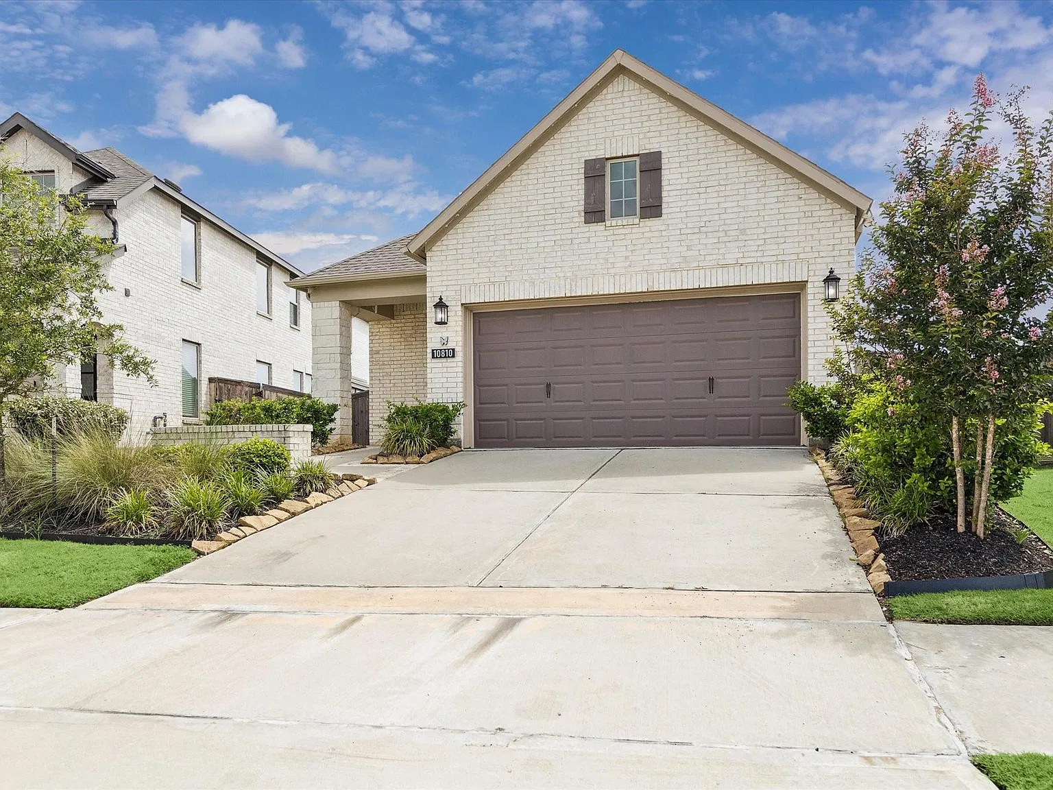 3 bed, 2.0 bath, 1760 sqft, $2,500 — Photo 3