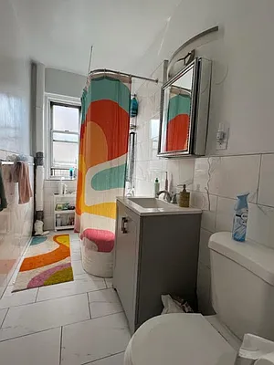 Rented by Compass | media 27