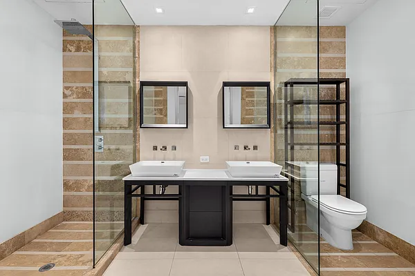 Rented by SERHANT. | media 8