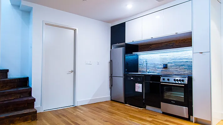 Rented by Nooklyn NYC LLC | media 15