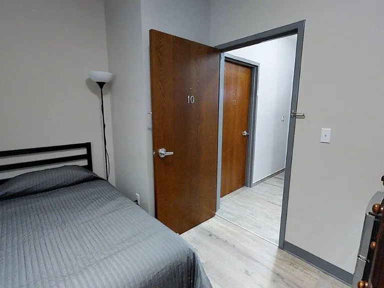 344 Kearny Ave — Photo 3