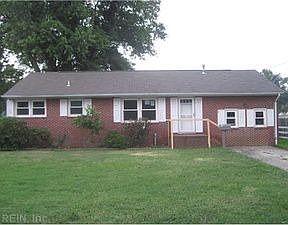 1st image of 16 Eastlawn Dr