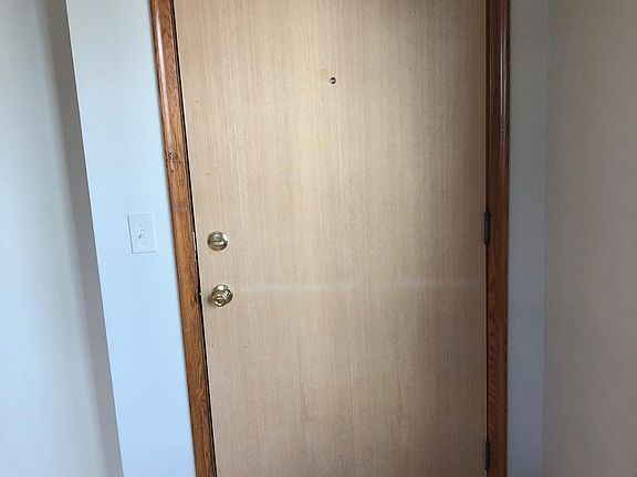 Entry door closed