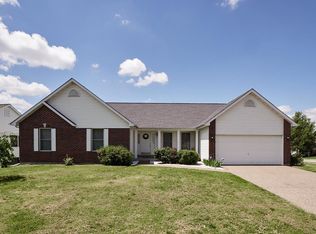 2203 Wild Pigeon Dr, O'Fallon, MO 63368