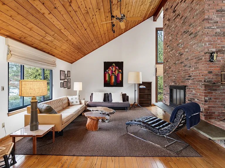 1 Brightfield Ln — Photo 13