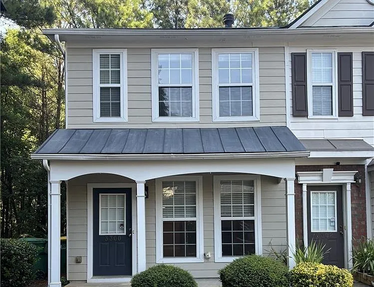 3300 Hidden Cove Cir — Photo 1