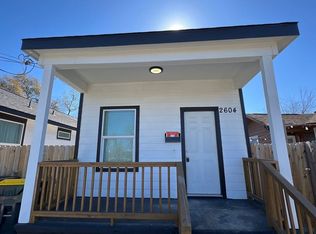 2606 Mills St, Houston, TX 77026