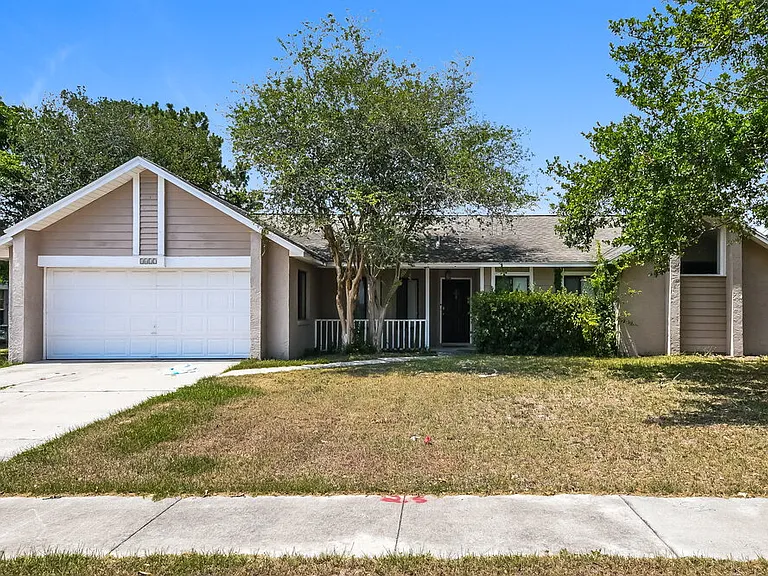 1417 Lund Ave — Photo 1