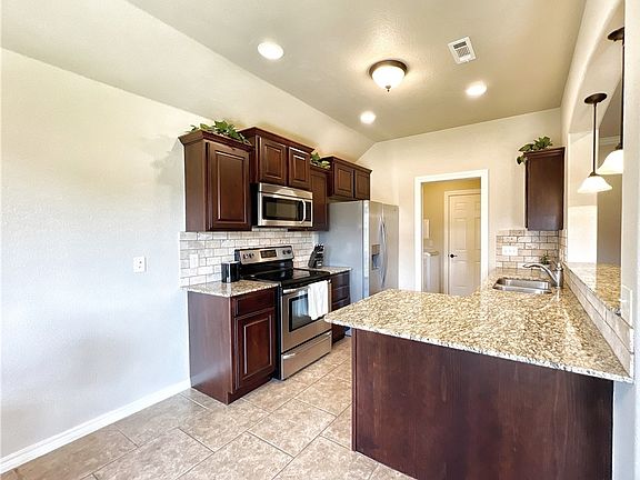 5th image of 4318 W Murfield Dr