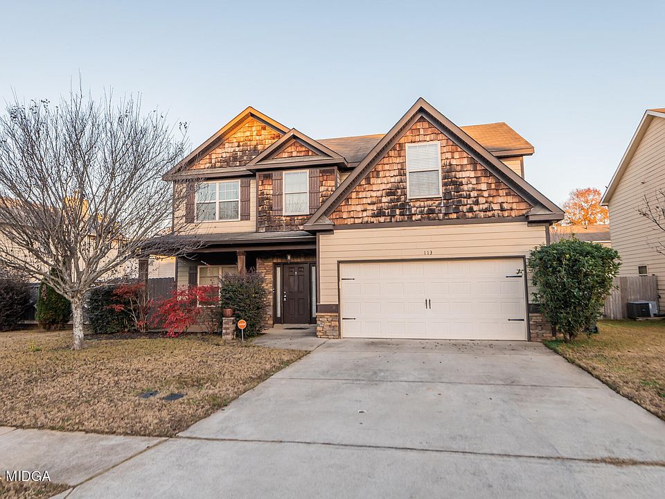 1st image of 113 Broomsedge Ln
