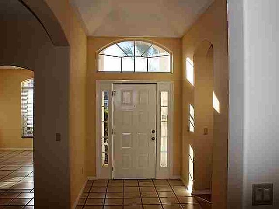 4th image of 1920 Bridgeview Cir