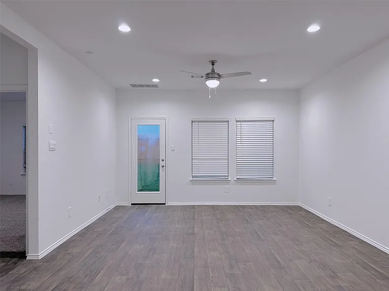 14866 Cypress Hollow Dr — Photo 10