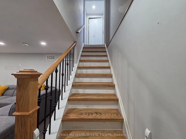 80 Rainier Sq #BASEMENT — Photo 6