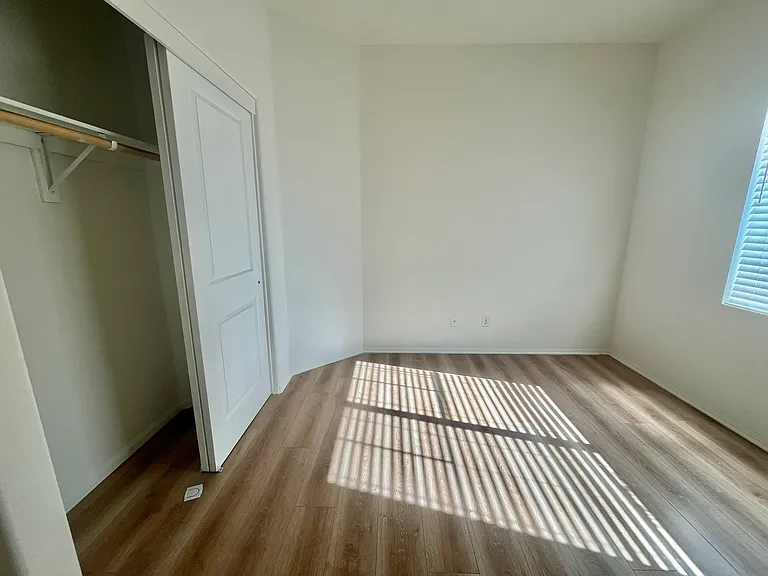 7805 Marbil Ln — Photo 18