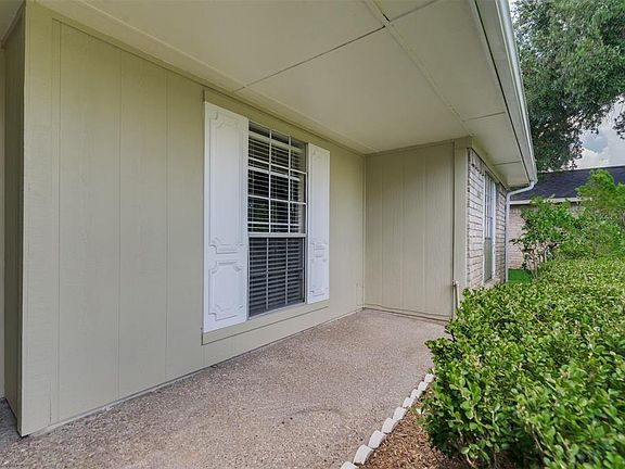 3rd image of 15106 Royal Shadows Dr