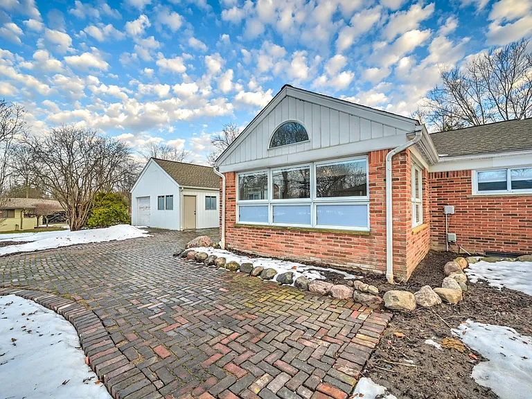 2976 Summervale Ln — Photo 17