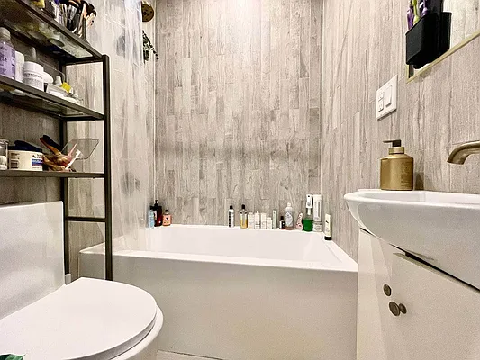 Rented by Doorway NYC, LLC | media 11