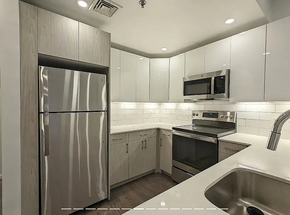 3 bed, 1350 sqft, $6,200 — Photo 2