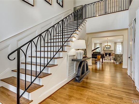 4th image of 1200 Crown Pointe Blvd