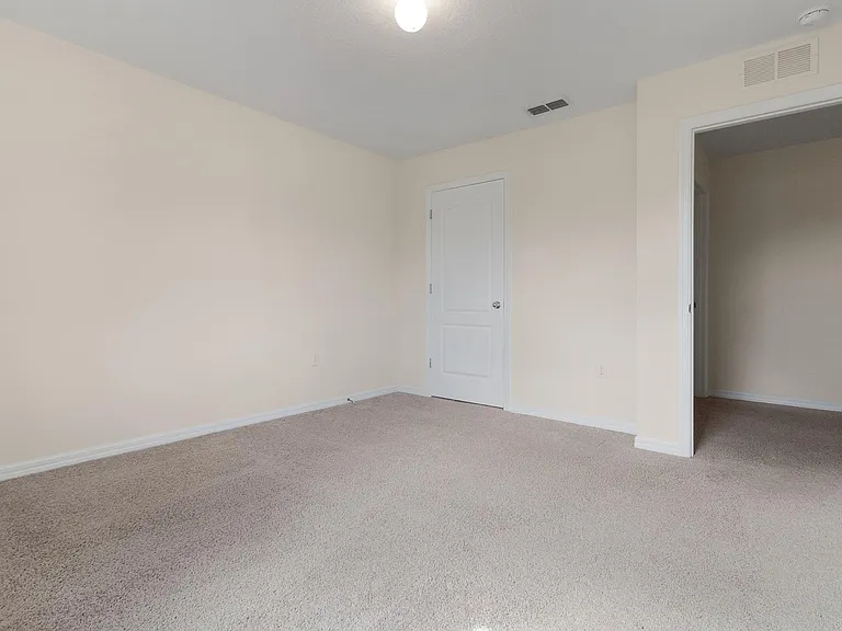 104 Country Walk Cir — Photo 33