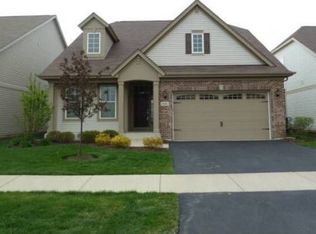 1302 Everwood Ln, Aurora, IL 60505