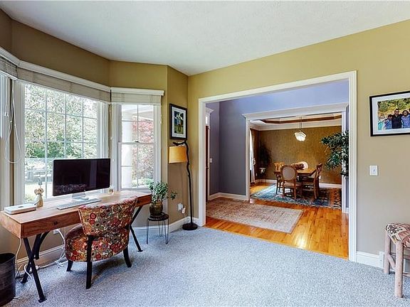3rd image of 17195 Penny Ln