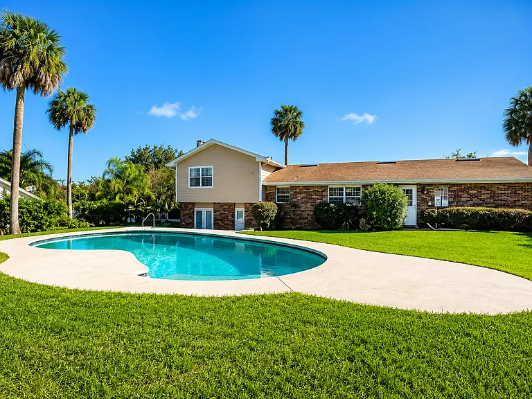2927 Cocovia Way — Photo 6