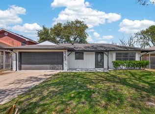 5763 Thrush Dr, Houston, TX 77033