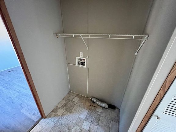 5th image of 885 William Vause Ln