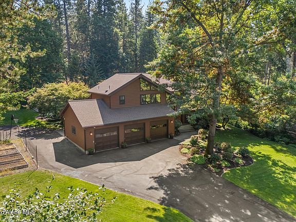 2nd image of 9737 N Circle Dr