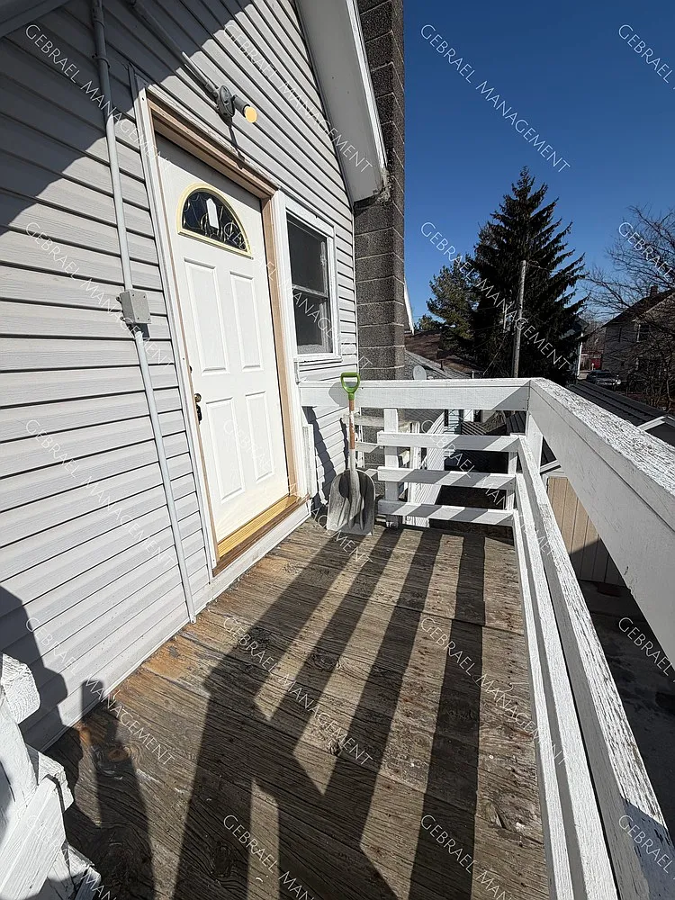 926 Willow St. — Photo 2