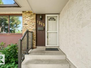 1315 69th St NW, Edmonton, AB T6K3K5