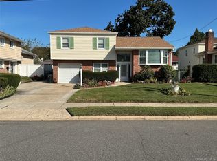 537 Church Street, Westbury, NY 11590